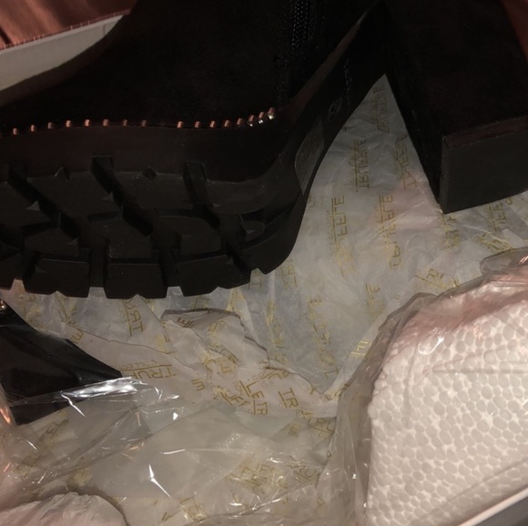 Truffle Collection Booties - Picture 3 of 3